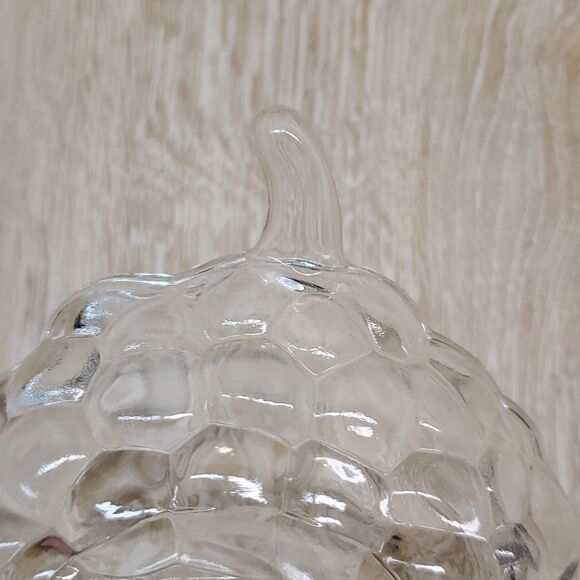 Antique Vintage Anchor Hocking grape dish in clear glass - Picture 5 of 5